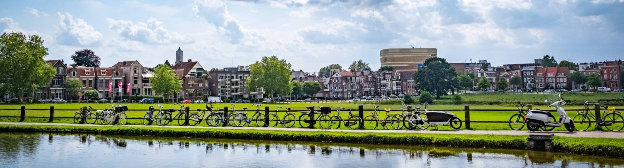 Stadsaanzicht Arnhem fietsen