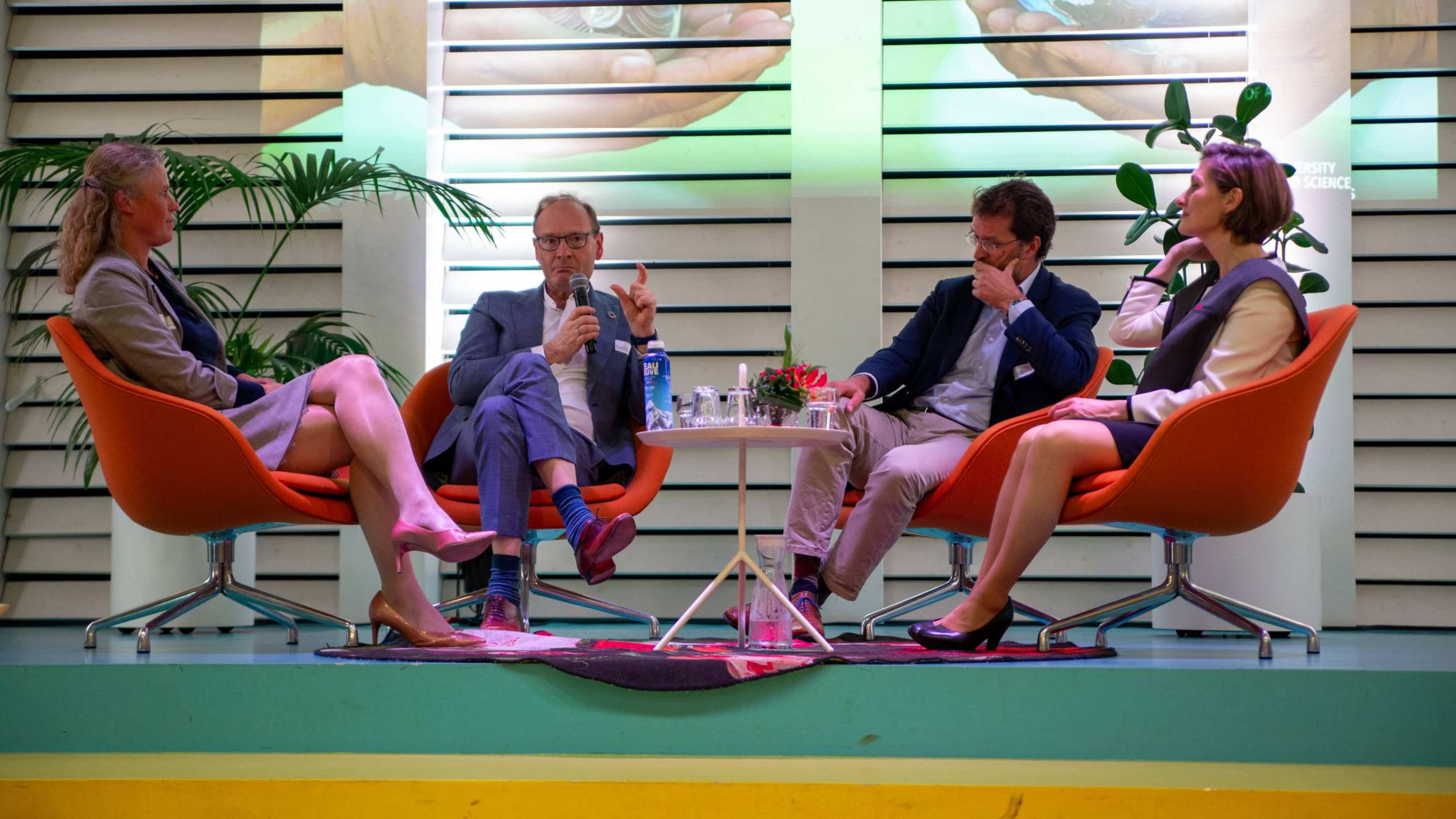 Publication: Leading Sustainability Transitions: An International