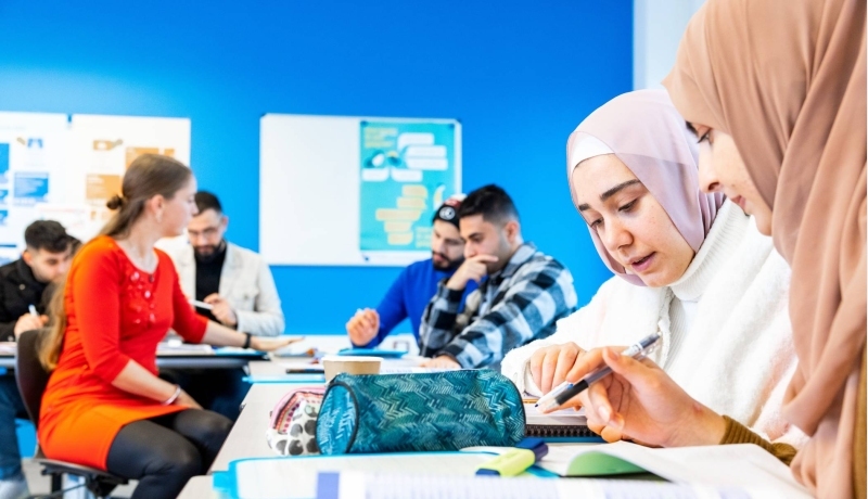 Students studying Dutch as a foreign language at HAN University of Applied Sciences