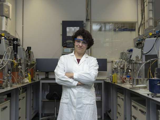 Laura Claret Fernandez van HAN BioCentre met onderzoek naar kunstleer