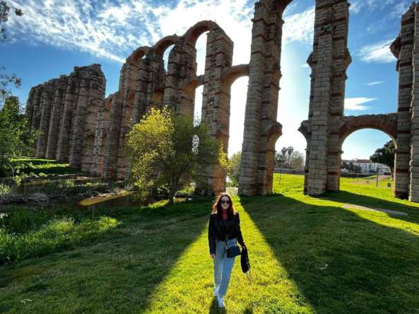 Life Sciences-student Zheliana Radilova loopt stage in Barcelona